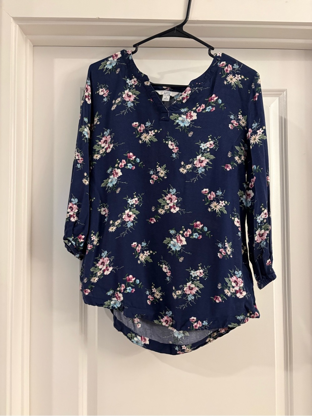 croft & barrow Navy Floral V-Neck Blouse